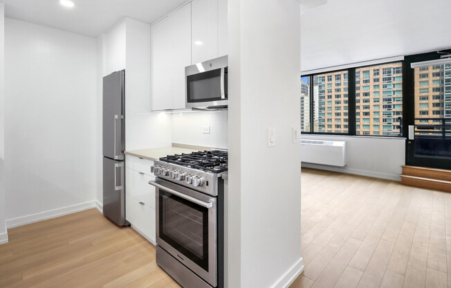 Studio, 1 bath, $3,750, Unit P7G