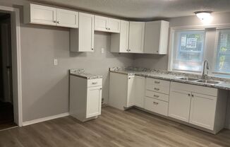 2 beds, 1 bath, $1,295