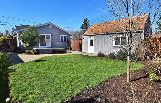 Updated 2br/1ba Bungalow with Garage & Fully Fenced Backyard!!
