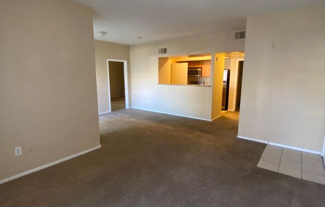 Charming 2 bedroom condo in the SouthWest!