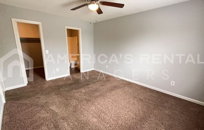 2 beds, 2 baths, $895, Unit Unit B