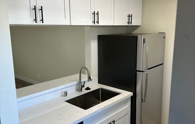 2 beds, 1.5 baths, 850 sqft, $2,095, Unit 109