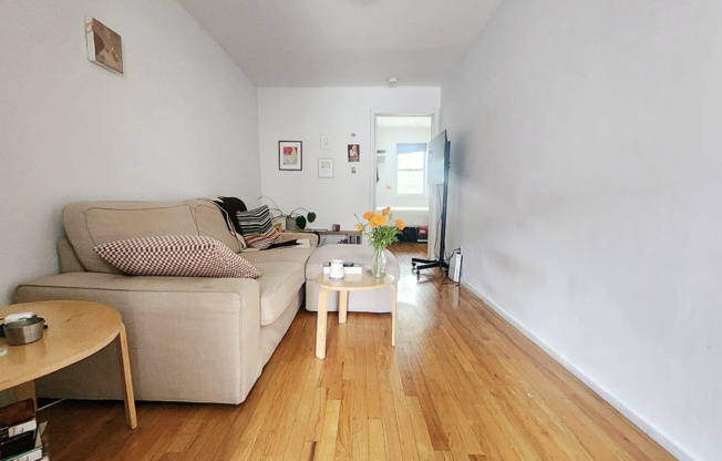 134 SKILLMAN AVE