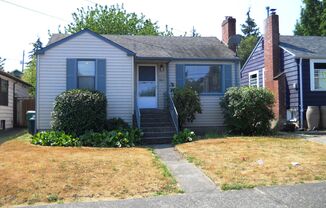 2 Bedroom House - Seward Park! * 6 Month Lease ONLY**