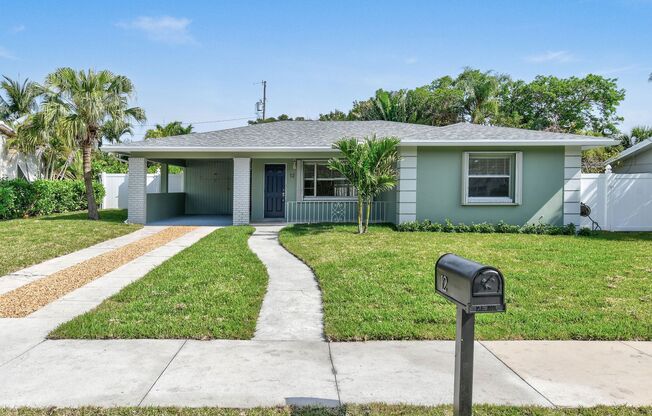 Beautifully maintained 2-bed/2-bath single-family residence is available for rent in one of West Palm Beach’s most convenient and desirable neighborhoods.