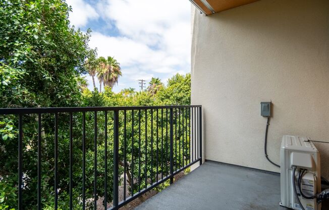 1 bed, 1 bath, $2,275, Unit 403