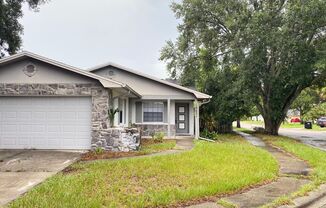 3 Bedroom, 2 Bath Single-Family Home Near UCF - Priced to Rent!