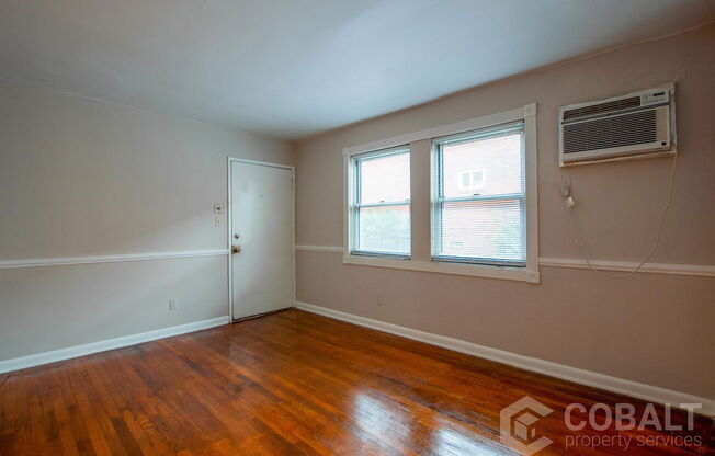 944 St. Charles Ave NE - 4