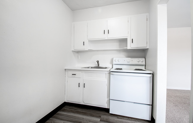 2 beds, 1 bath, 645 sqft, $950, Unit Virginia Terrace B-16