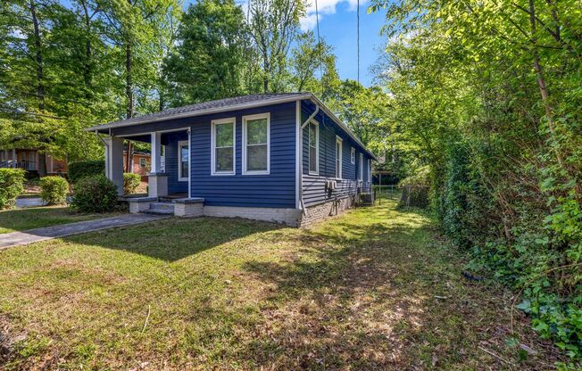 Charming 3 Bedroom, 2 Bathroom Home in the Heart of Atlanta!
