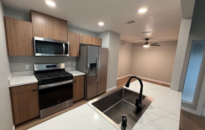 2 beds, 1 bath, 790 sqft, $2,460, Unit K203