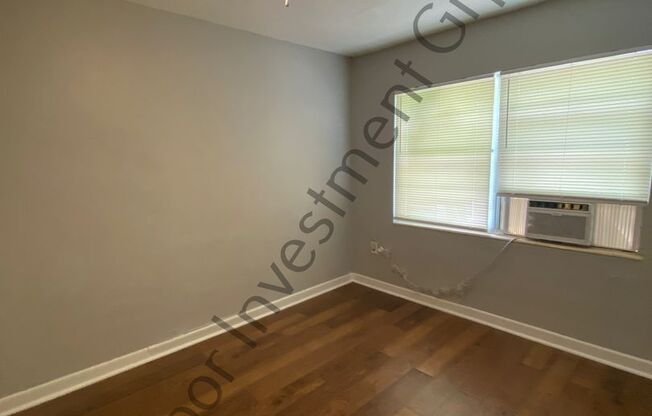 2 beds, 1 bath, 975 sqft, $1,330, Unit C09