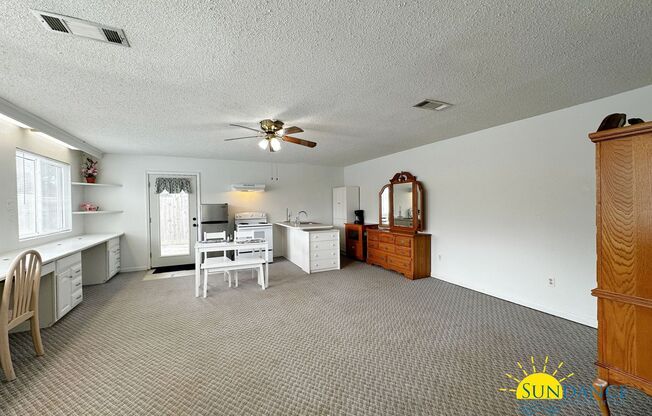 Adorable Studio Cottage in Fort Walton Beach