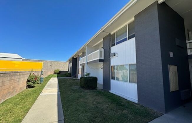 2640 W 3800 S (Valley Fair 16 Plex)