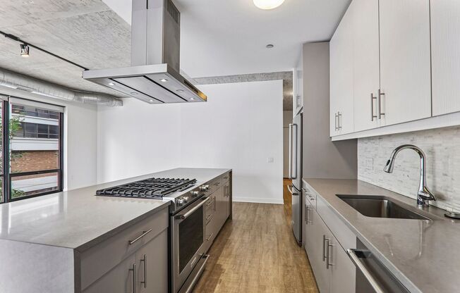 2 beds, 2 baths, 1,420 sqft, $4,500, Unit 301