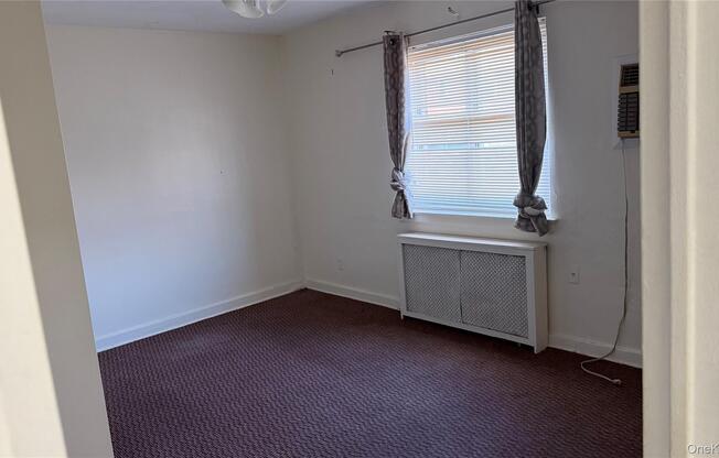 2 beds, 1 bath, 721 sqft, $2,650, Unit 30G22