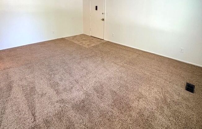2 Bedroom Apartment in Holladay!