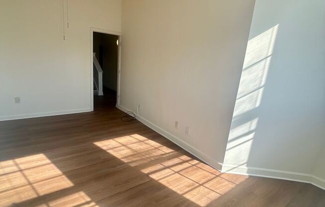 2 beds, 2 baths, 900 sqft, $2,299, Unit 426