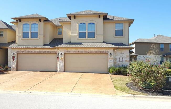 HOUSE FOR RENT