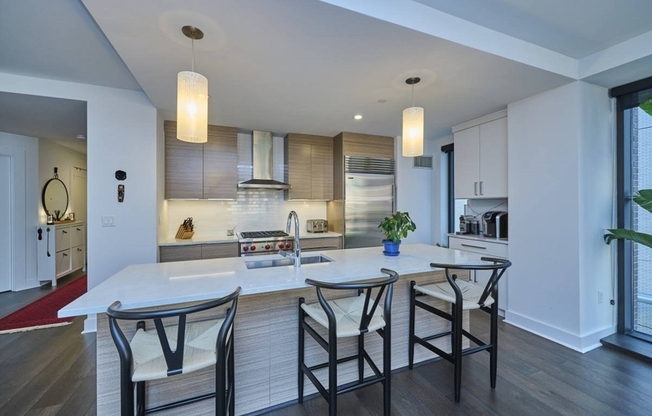 2 beds, 2 baths, 1,435 sqft, $6,990, Unit 501