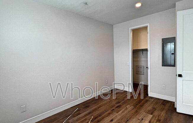 3327 TEJON ST