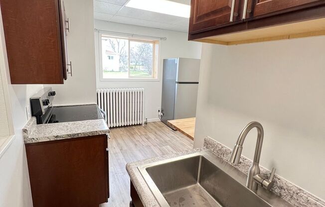 2 beds, 1 bath, $995, Unit 1124 N 21st St - 1A