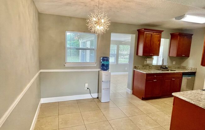 3 beds, 2 baths, $1,895