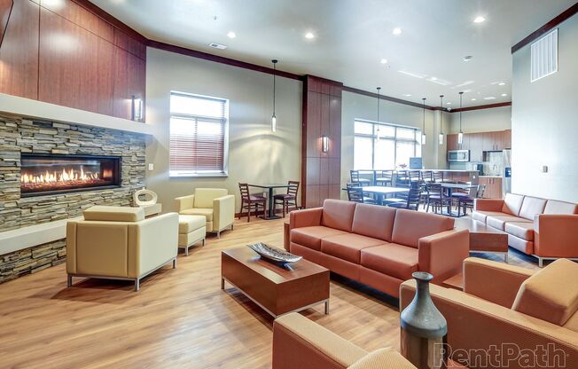 1 bed, 1 bath, 747 sqft, $1,800, Unit 810