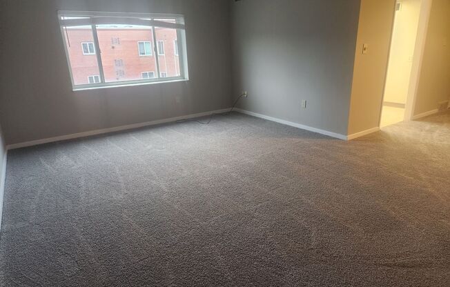 1 bed, 1 bath, 832 sqft, $940, Unit WG1-104