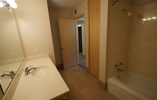 2 beds, 1 bath, 1,120 sqft, $1,724, Unit 104