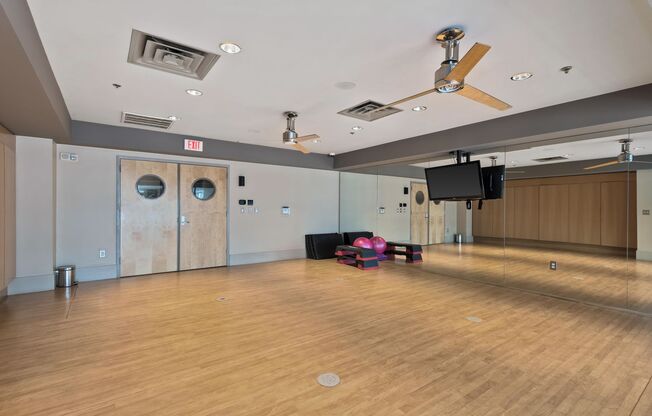 1 bed, 1 bath, $2,295, Unit Unit 1816