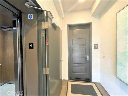 3 beds, 3 baths, 2,052 sqft, $9,000, Unit 3