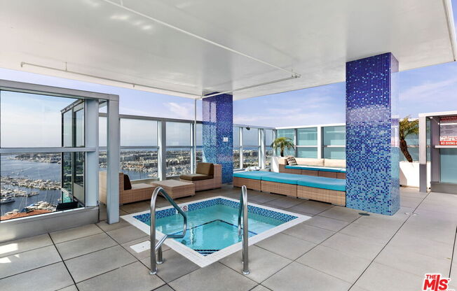 1 bed, 1 bath, 814 sqft, $4,250, Unit 415