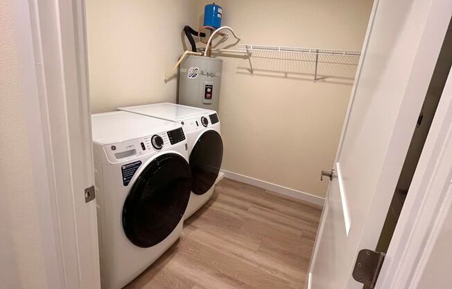 1 bed, 1 bath, 800 sqft, $1,600, Unit F208