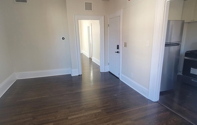 1 bed, 1 bath, 478 sqft, $2,700, Unit 2