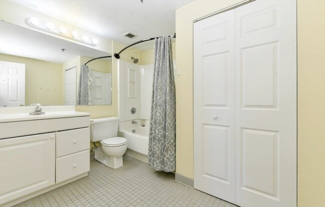2 beds, 1.5 baths, 769 sqft, $3,000, Unit 612