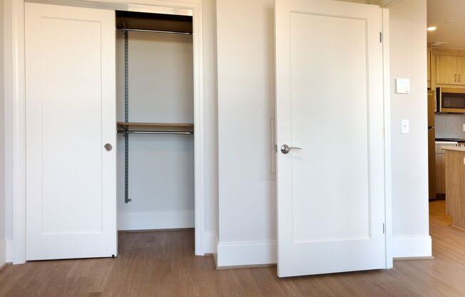 1 bed, 1 bath, $5,000, Unit 504