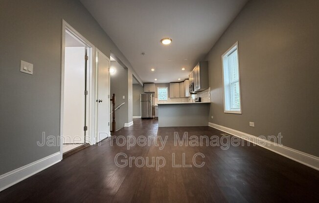 1232 N HAMLIN AVE