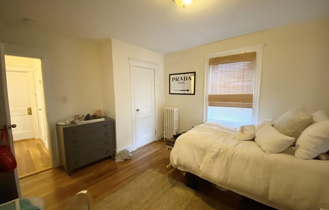 3 beds, 1 bath, $3,600, Unit 2