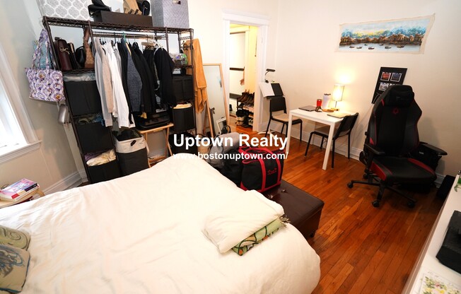 1140 COMMONWEALTH AVE