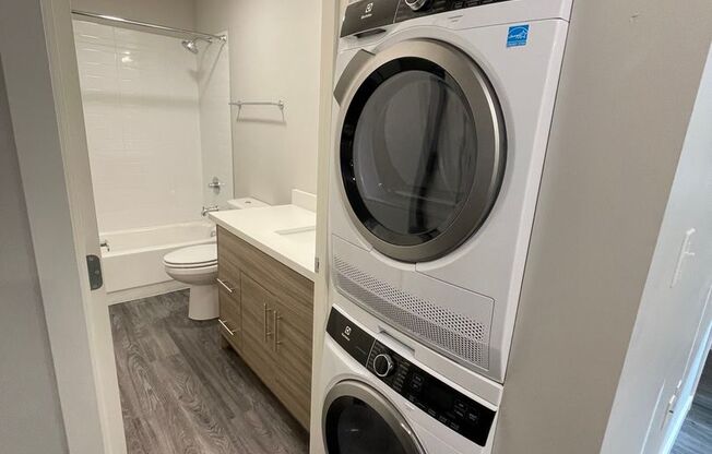 1 bed, 1 bath, 357 sqft, $1,325, Unit 004