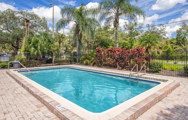 Amenities - Timber Trace Apartments in Tampa, FL