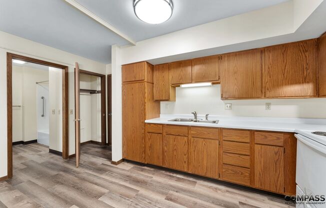 1 bed, 1 bath, 600 sqft, $945, Unit 103