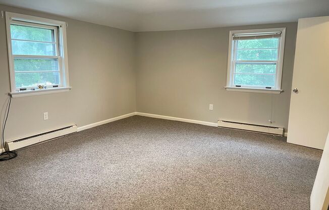 2 beds, 1 bath, $1,150