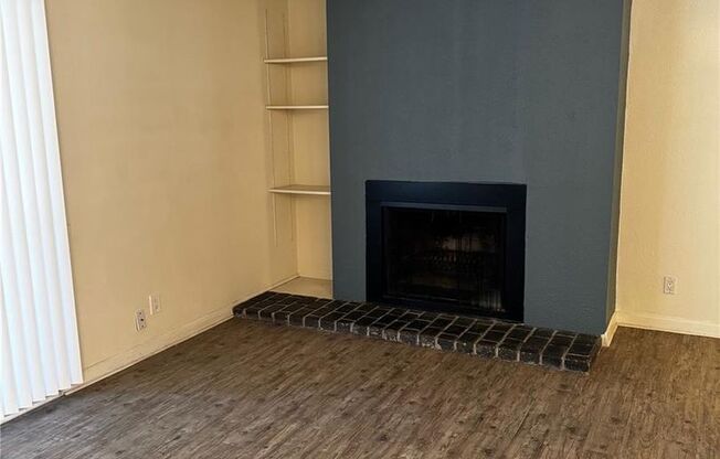 1 bed, 1 bath, $1,350, Unit Unit 1511