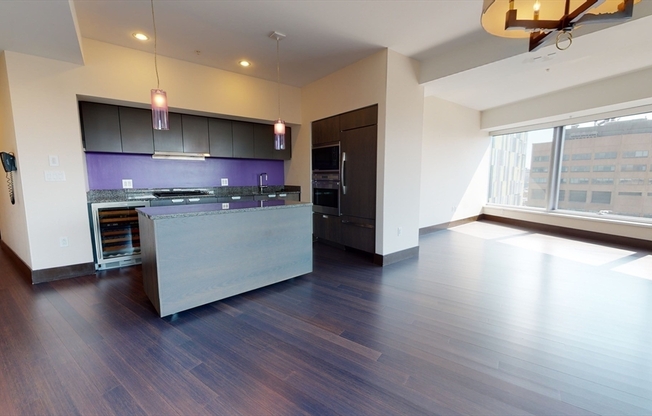 1 bed, 1.5 baths, 1,040 sqft, $5,200, Unit 17H