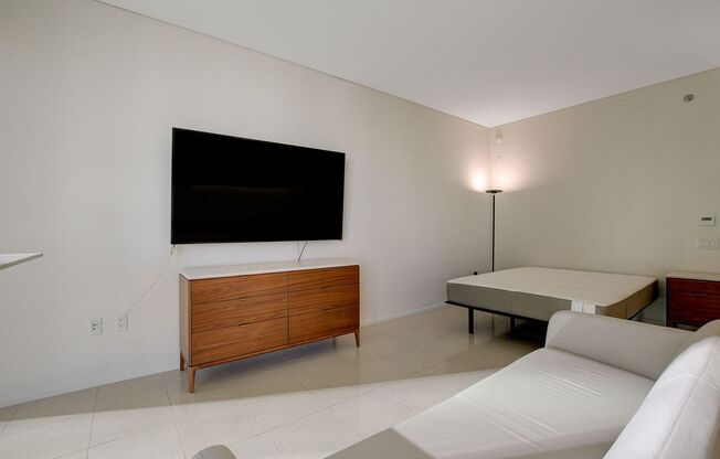 Studio, 1 bath, $2,180, Unit # 1909
