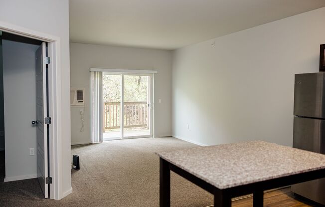 2 beds, 2 baths, 1,008 sqft, $1,770, Unit 315