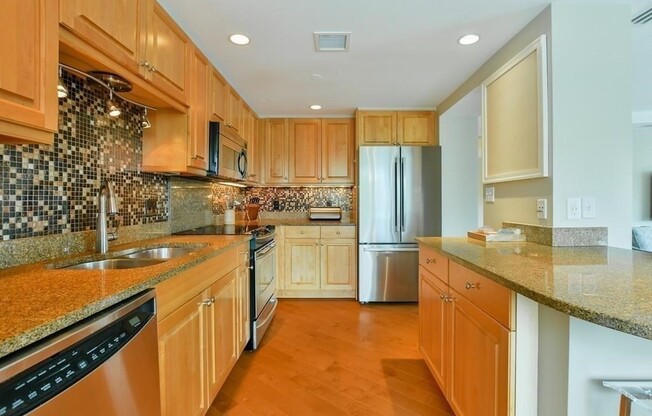 3 beds, 2.5 baths, 1,737 sqft, $6,800, Unit 310