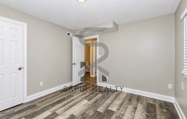 2 beds, 1 bath, 1,100 sqft, $1,350, Unit A
